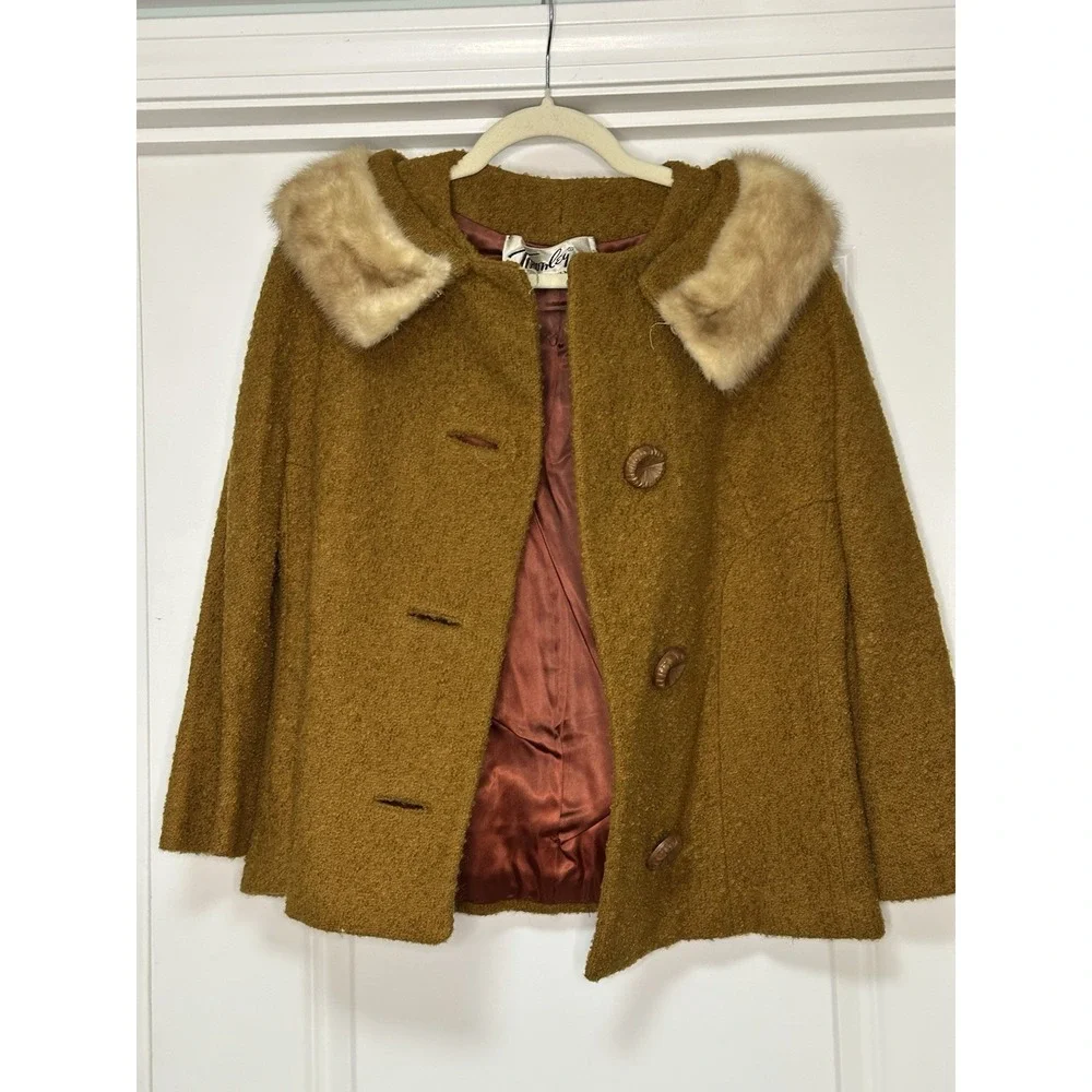 Vintage Townley Kennedy's, Women's Short Coat, No Tag-Size Small - Picture 3 of 8
